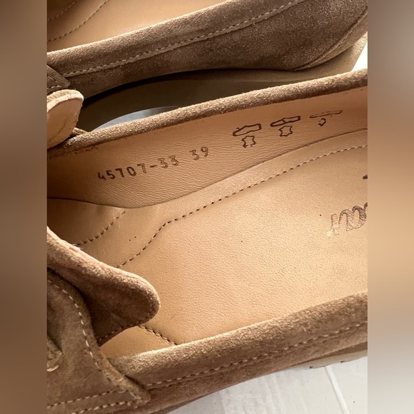 Brown Suede Loafers with Gold Chain size 39 - Picture 3 of 6